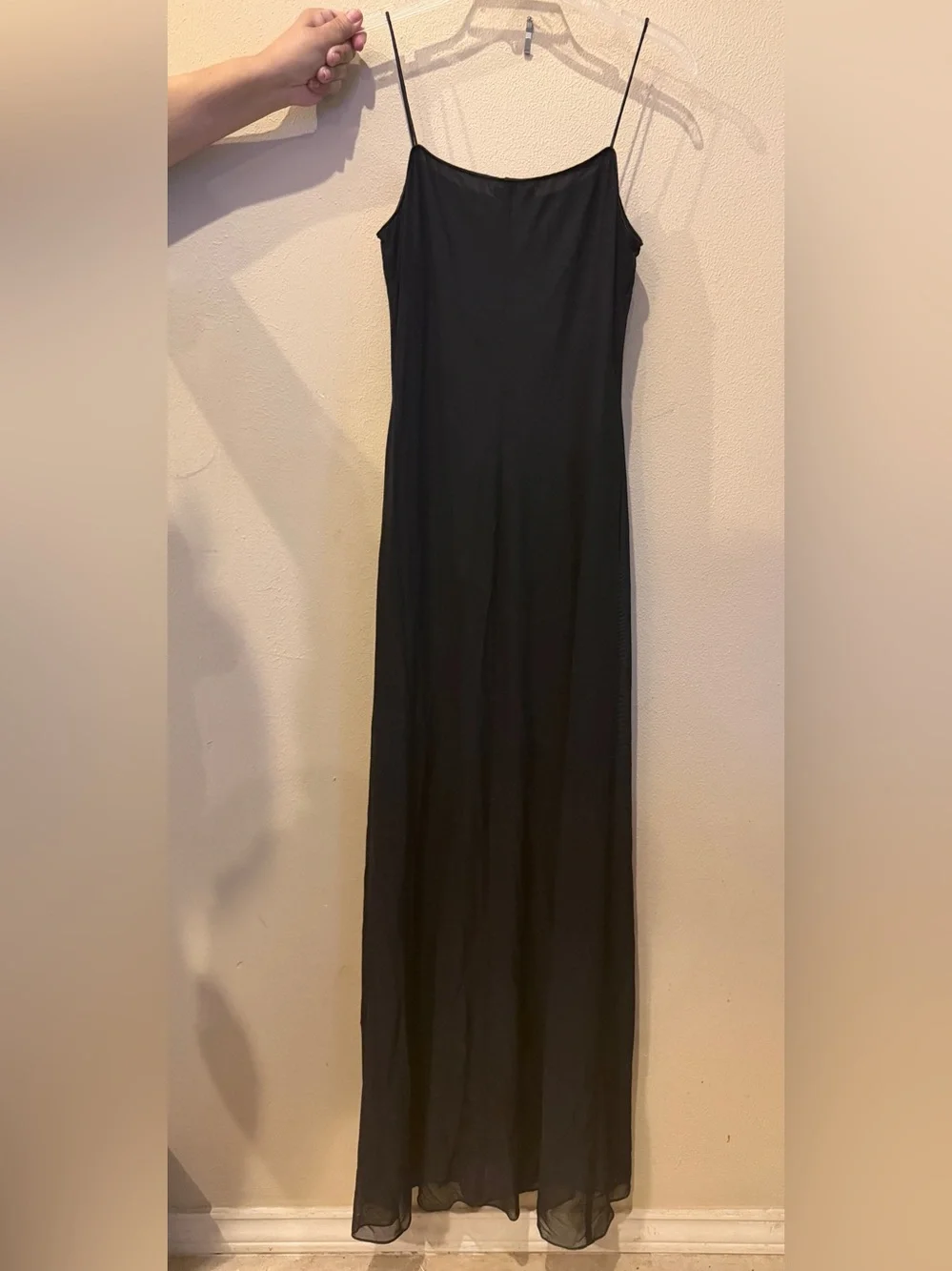 Rimini by Shaw Black Embroidered Floral Mesh Overlay Maxi Dress Size 8 - Picture 2 of 7